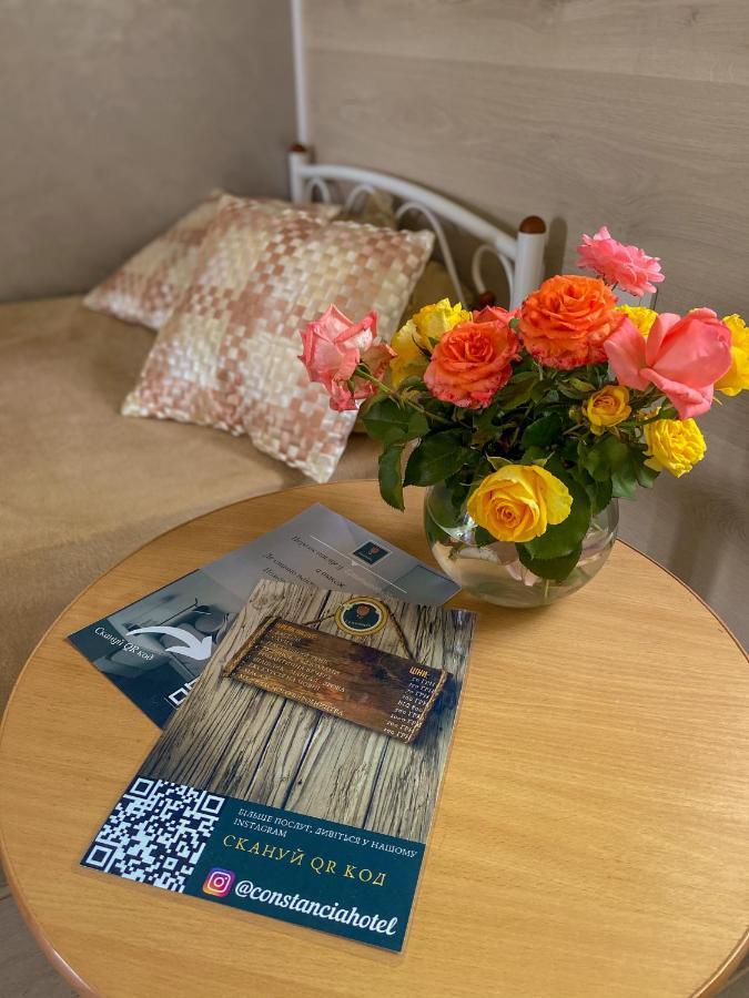 Constancia Hotel Kamianets Podilskyi Bagian luar foto