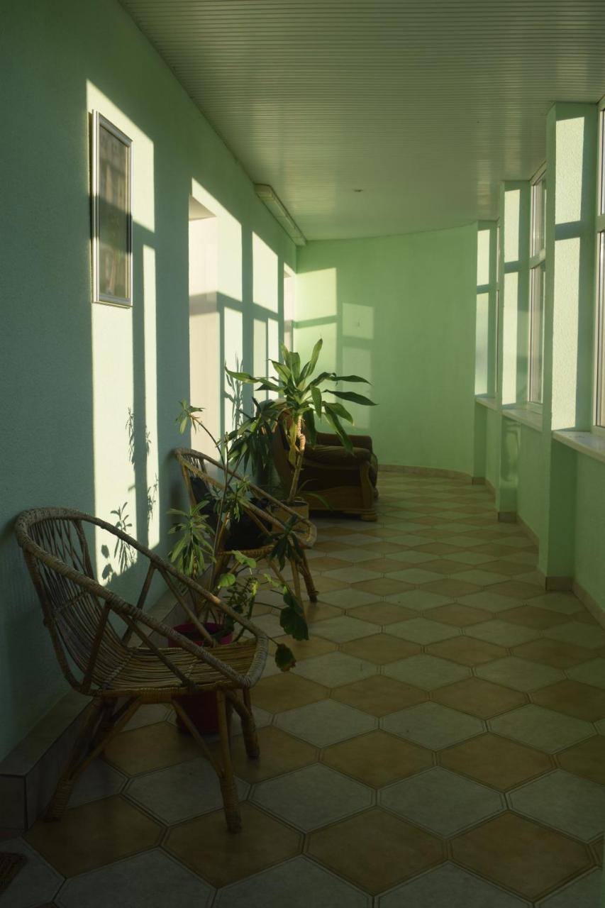 Constancia Hotel Kamianets Podilskyi Bagian luar foto